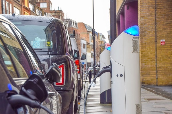 Electric vehicle charging points in Central London